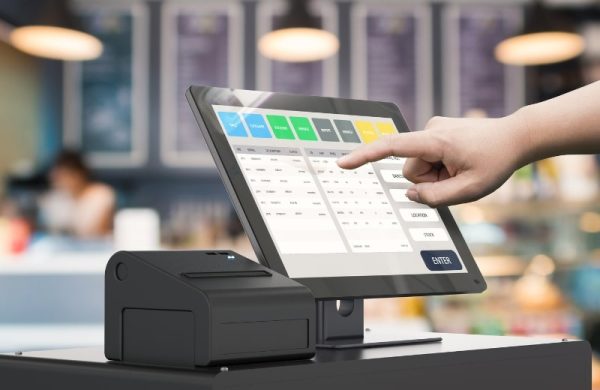 Teknologi dalam Bisnis Laundry: Dari Aplikasi Kasir hingga Notifikasi WhatsApp