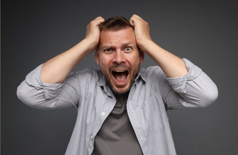Tips Menangani Pakaian Pelanggan yang Rusak atau Hilang